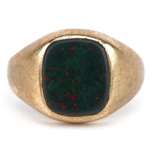 3151 - 9ct gold bloodstone signet ring, size I, 2.7g