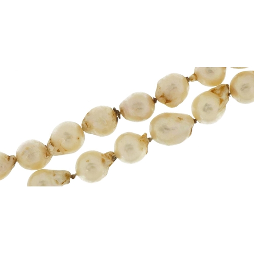 3108 - Antique single row Baroque pearl necklace, 86cm in length, 71.2g