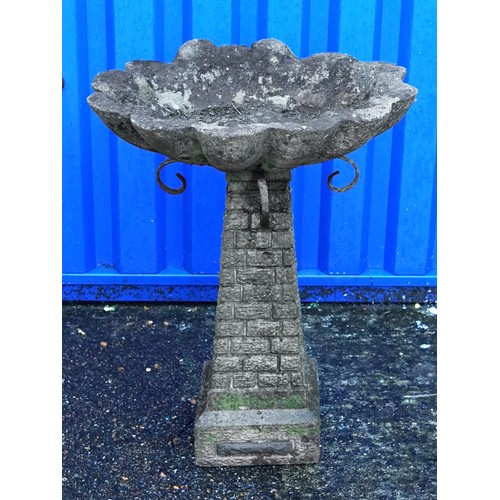 2217 - Garden stoneware shell shaped birdbath, 70cm high