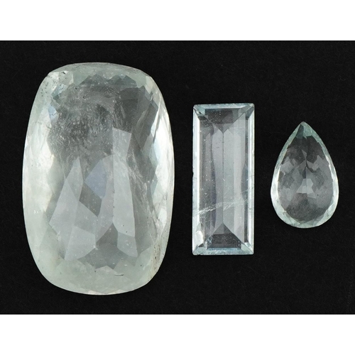 3687 - Three natural aquamarine gemstones with certificates