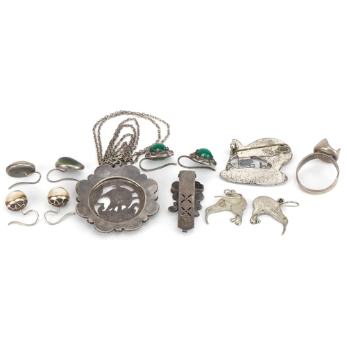 3487 - Antique and later silver and white metal jewellery including kiwi abalone brooch and similar earring... 