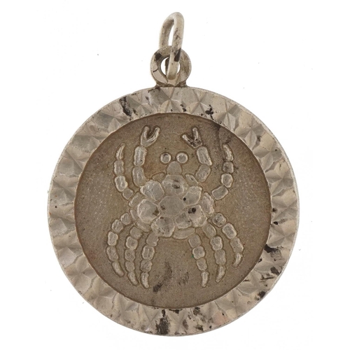 2726 - Silver zodiac Cancer symbol pendant, 2.3cm high, 3.7g