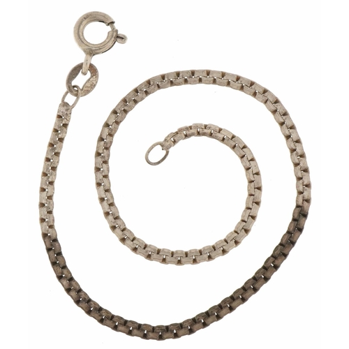 2643 - Silver flattened link bracelet, 17cm in length, 2.1g