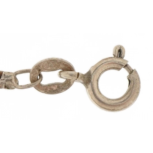 2643 - Silver flattened link bracelet, 17cm in length, 2.1g