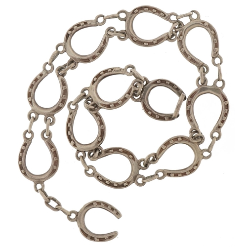 2675 - Silver lucky horseshoe bracelet, 18cm in length, 8.5g