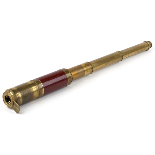 86 - Victorian T Harris & Son of London Day or Night three draw brass telescope, 28cm in length when clos... 