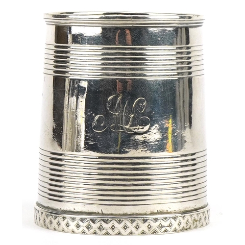 110 - George III engine turned silver christening tankard, indistinct maker's mark London 1811, 8cm high, ... 