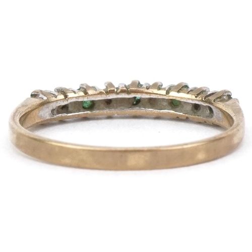 2146 - 9ct gold green and clear stone half eternity ring, size M, 1.6g