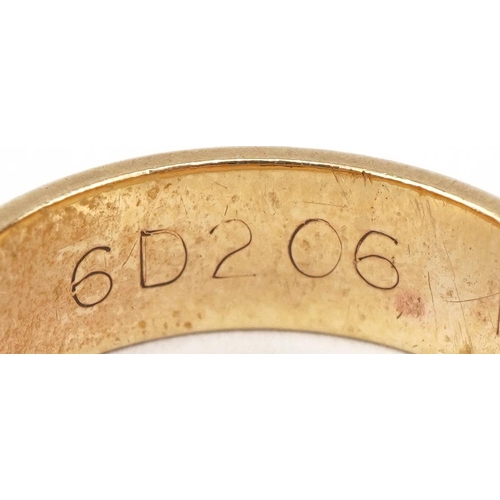 2597 - 9ct gold engine turned wedding band, size M, 5.3g