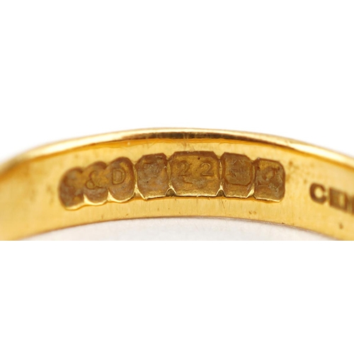 2637 - 22ct gold wedding band, size K, 3.1g