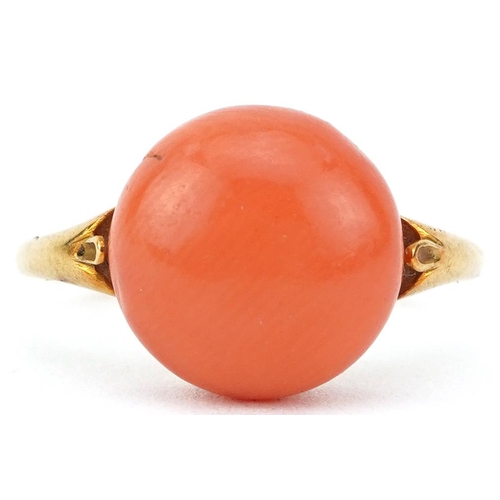 2594 - Antique 18ct gold pink coral ring, size F, 3.3g