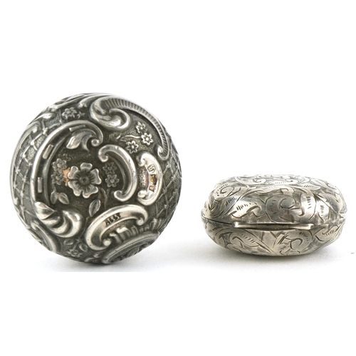 1106 - Circular silver sovereign case and an embossed silver pillbox with hinged lid, the largest 3.3cm in ... 