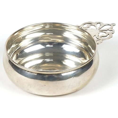 100 - Lunt, sterling silver porringer numbered 589, 16cm in length, 104.0g