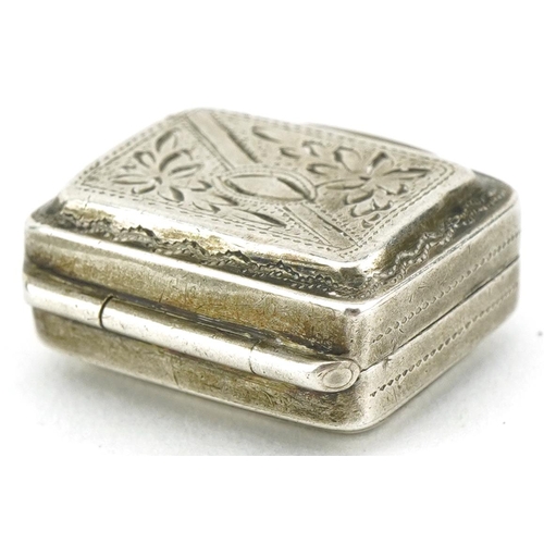 223 - John Bettridge, George IV silver vinaigrette with gilt interior, Birmingham 1822, 1.8cm wide, 5.0g