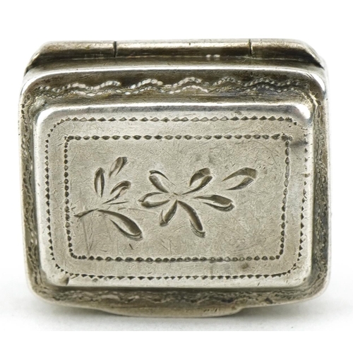 223 - John Bettridge, George IV silver vinaigrette with gilt interior, Birmingham 1822, 1.8cm wide, 5.0g