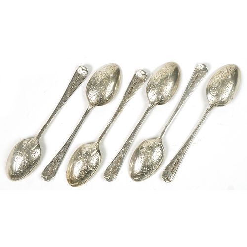 1132 - Lawson & Co, set of six Edwardian floral engraved teaspoons housed in a fitted case, Sheffield 1903,... 