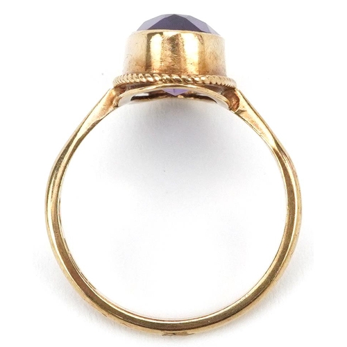 2649 - 9ct gold amethyst ring, size Q, 3.2g