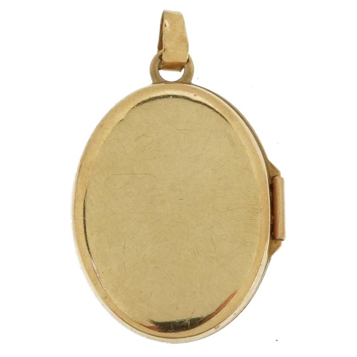 2203 - 9ct gold Claddagh locket, 2.7cm high, 2.0g