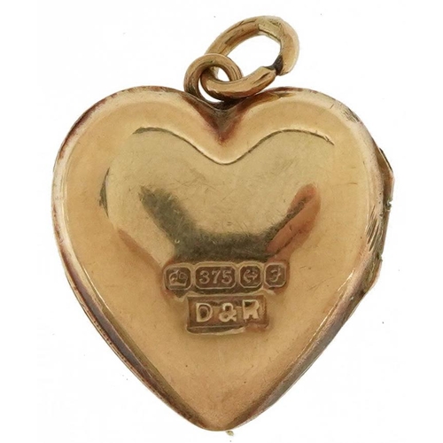 2682 - 9ct gold engraved love heart locket, 1.5cm high, 1.4g