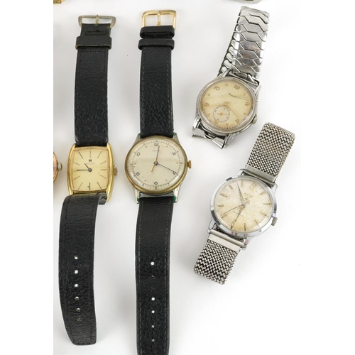 2834 - Fourteen vintage gentlemen's wristwatches and a watch movement including Hudson Seawatch, Smiths, Al... 