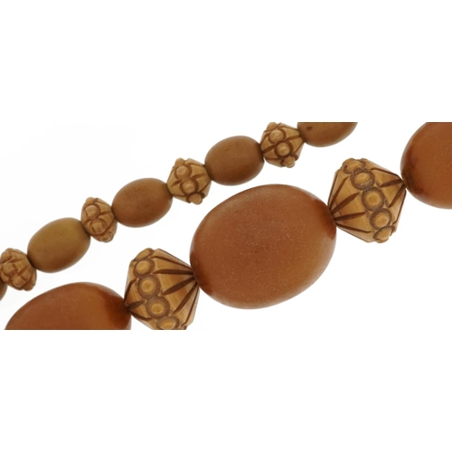 2805 - Horn design bead necklace, 80cm in length, 101.7g