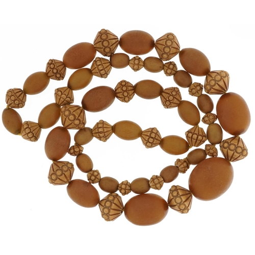 2805 - Horn design bead necklace, 80cm in length, 101.7g