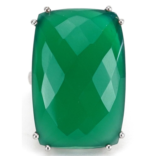 2721 - Large silver facetted emerald ring, the emerald approximately 30.0mm x 20.0mm x 6.50mm deep, size N,... 