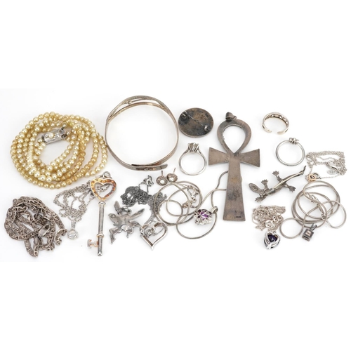 2795 - Vintage and later silver and white metal jewellery including necklaces, pendants, simulated pearl ne... 