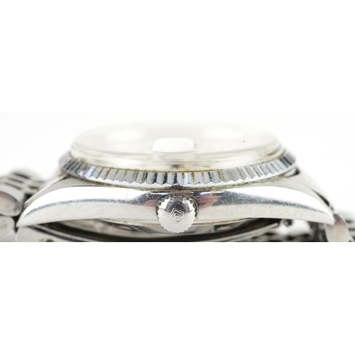 2563 - Ricoh, gentlemen's stainless steel Ricoh Dynamic Wide automatic wristwatch with day/date aperture, m... 