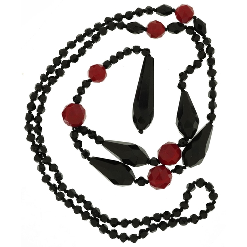 2655 - French Art Deco jet and red stone necklace, 82cm in length, 54.4g