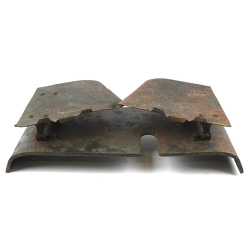 495 - German military World War I sniper shield, 66cm wide