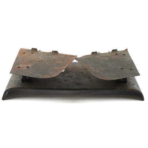 495 - German military World War I sniper shield, 66cm wide