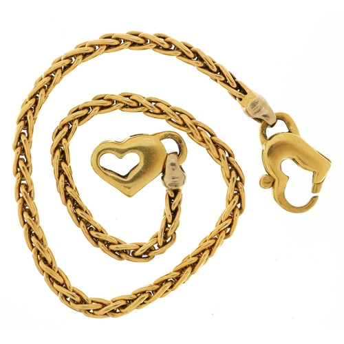 2127 - 18ct gold bracelet with double love heart clasp, 20cm in length, 11.1g