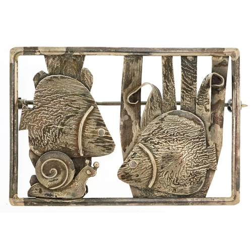 2160 - Modernist unmarked silver aquatic brooch with fish and a sea snail, 5cm wide, 8.3g