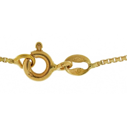 2291 - 18ct gold fine box link necklace, 58cm in length, 3.2g