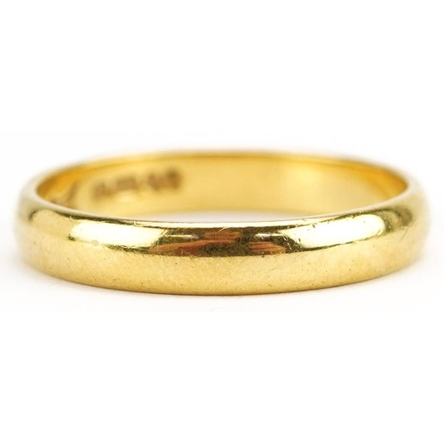 2443 - 22ct gold wedding band, size M, 3.0g