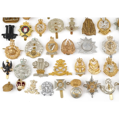 633 - Collection of military interest cap badges, some Staybrite including RAF, Gurkha Transport Regiment ... 