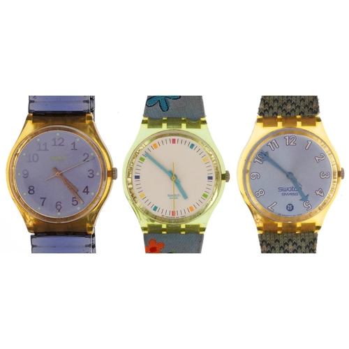 2759 - Three vintage Swatch wristwatches, one with date aperture, each approximately 34mm wide