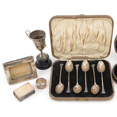 301 - Victorian and later silver including a pair of Victorian silver open salts with spoons housed in a f... 