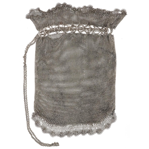 393 - Victorian unmarked silver chainmail purse, 16cm in length, 129.5g