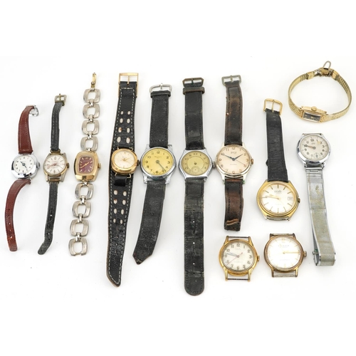 2740 - Vintage and later ladies and gentlemen's wristwatches including Services, Newmark 52, Corvette and W... 