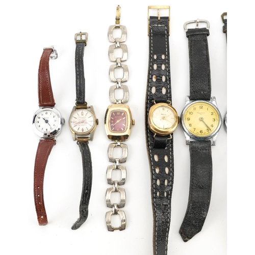 2740 - Vintage and later ladies and gentlemen's wristwatches including Services, Newmark 52, Corvette and W... 