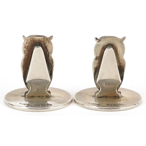  Sampson Mordan & Co, pair of Edwardian silver menu holders in the form of owls with glass eyes, regi... 