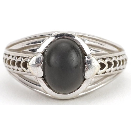 2039 - 9ct white gold cabochon ring with pierced shoulders, possibly hematite, size T, 9.2g