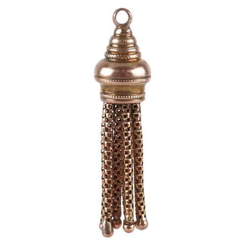 2604 - Unmarked gold tassel pendant, tests as 9ct gold, 3.3cm high, 2.6g