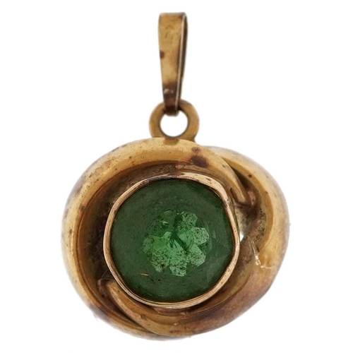 2492 - 9ct gold green stone solitaire pendant, 1.6cm wide, 2.5g