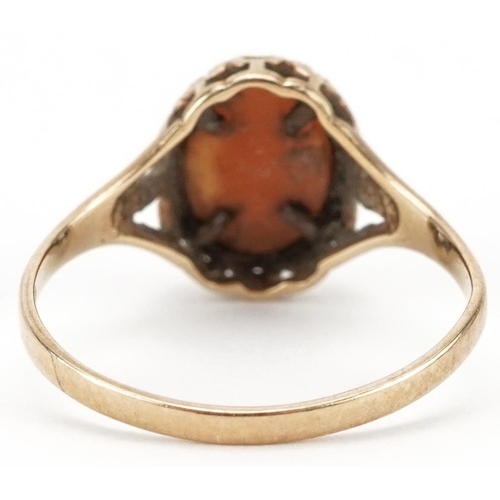 2154 - 9ct gold cameo shell ring carved with a maiden head, size K, 1.4g