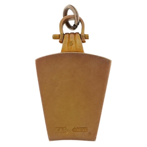 2250 - 9ct gold masonic charm in the form of a keystone, 2.7cm high, 3.9g