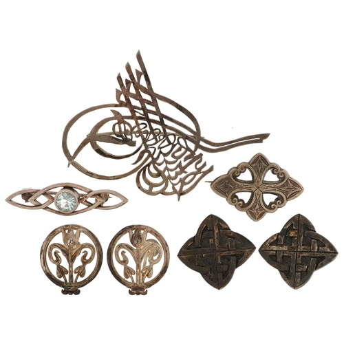 2636 - Silver and white metal jewellery including Celtic design earrings and brooch and a pair of Art Nouve... 