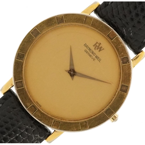 2687 - Raymond Weil, gentlemen's 18ct gold plated 211-2 quartz wristwatch with paperwork, 33mm in diameter